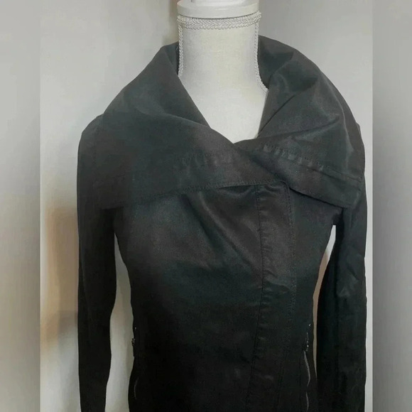 Armani Exchange Coat Black Asymmetrical Jacket Women’s Size Small MSRP $299 - Picture 2 of 10